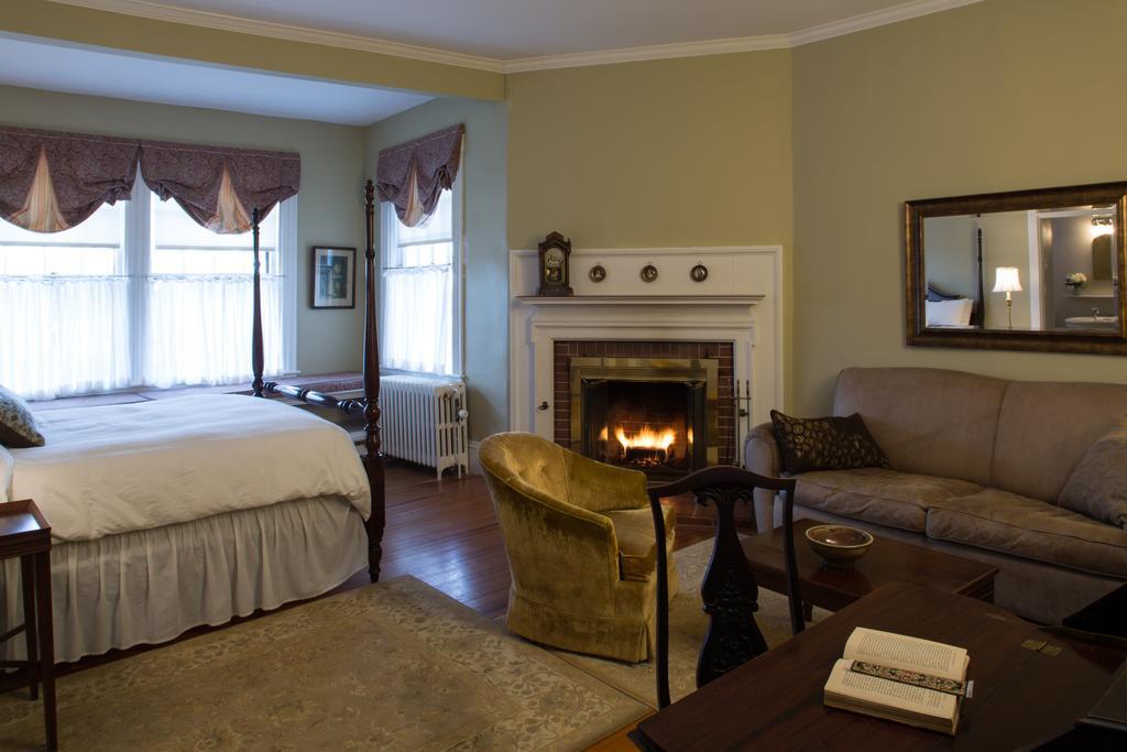 The Manor Inn Castine Esterno foto